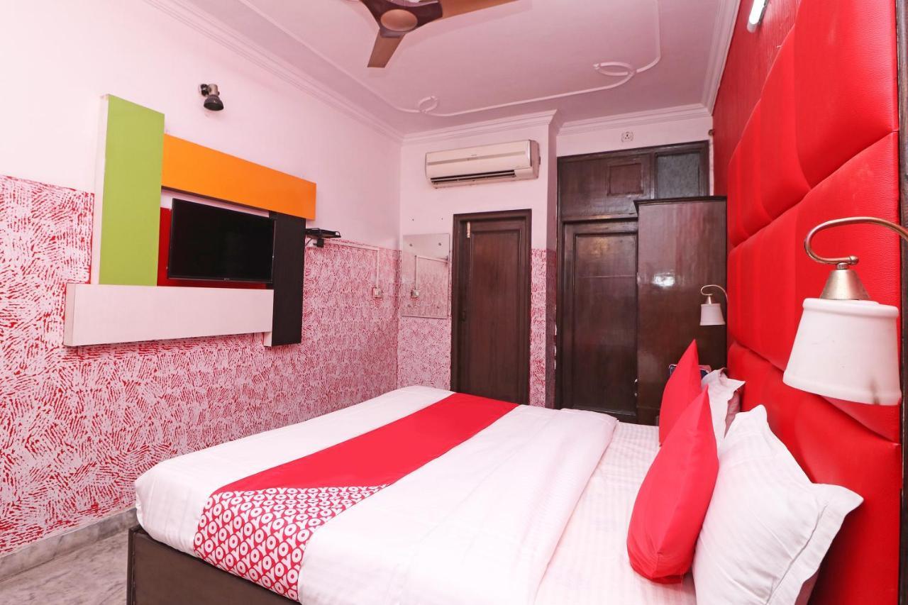 Oyo 29304 Hotel Pooja Yamunānagar Dış mekan fotoğraf