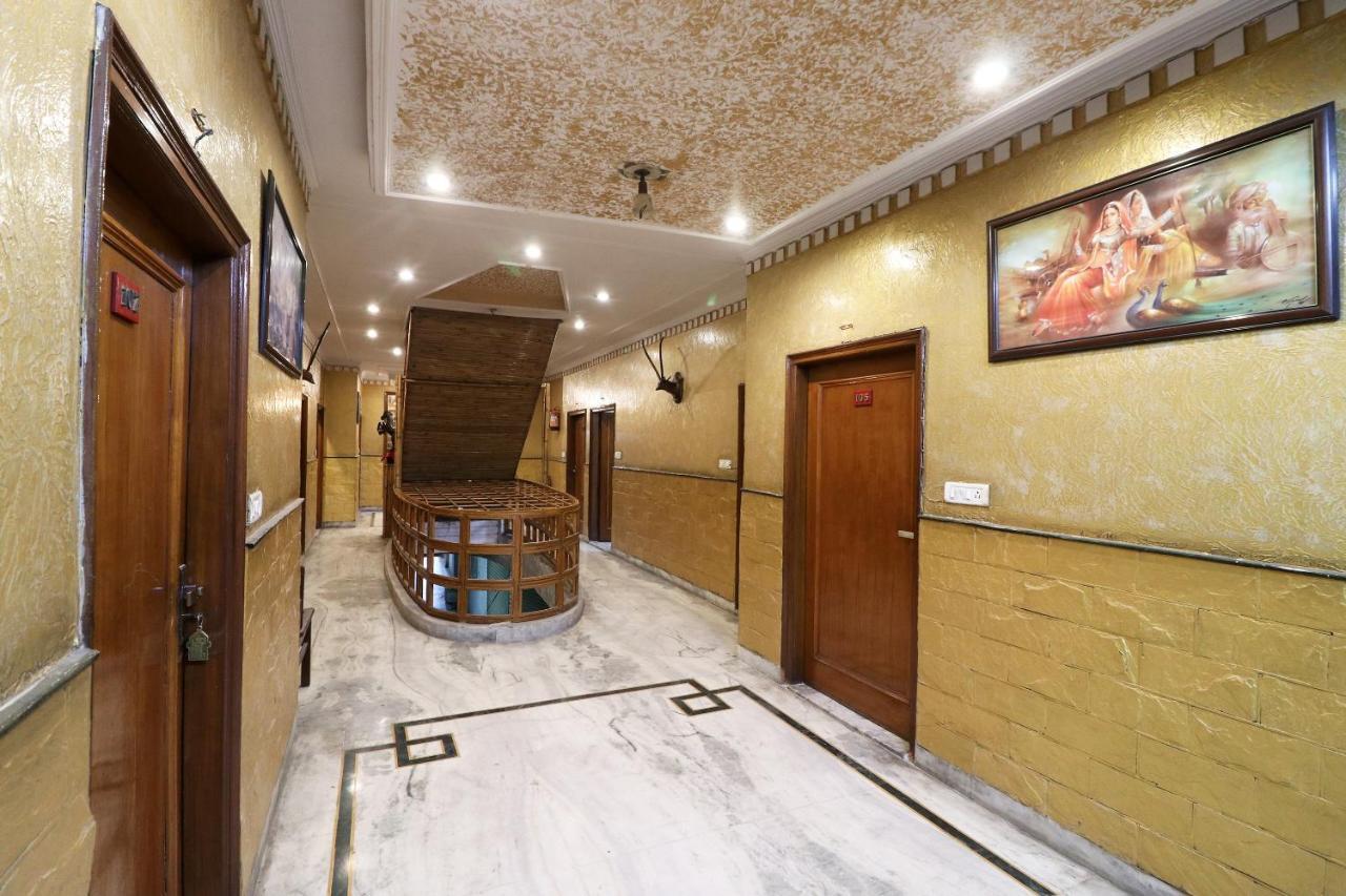 Oyo 29304 Hotel Pooja Yamunānagar Dış mekan fotoğraf