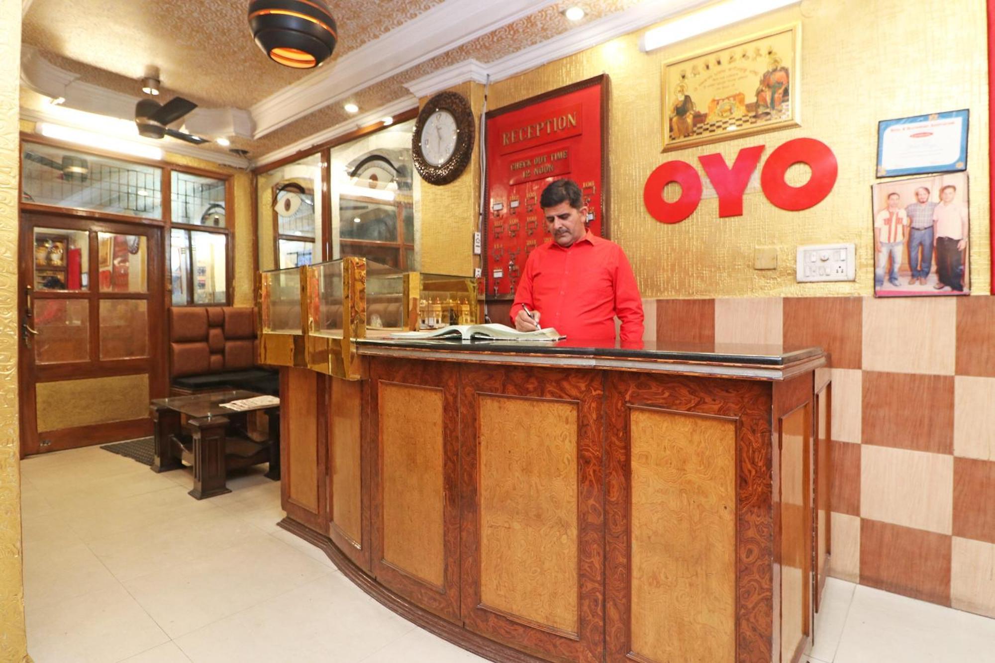 Oyo 29304 Hotel Pooja Yamunānagar Dış mekan fotoğraf